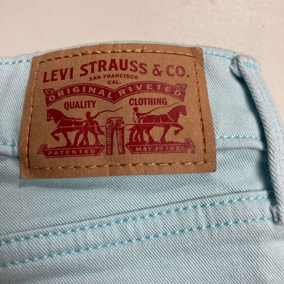 LEVI STRAUSS Women’s Bermuda Shorts Size 27 Blue - Picture 9 of 12